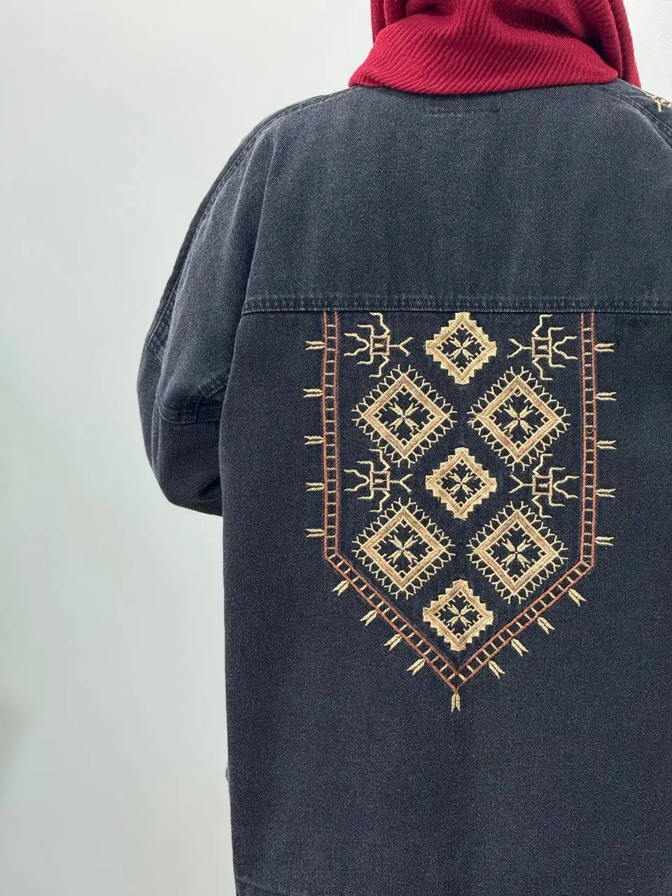 کت جین گلدوزی باران 2